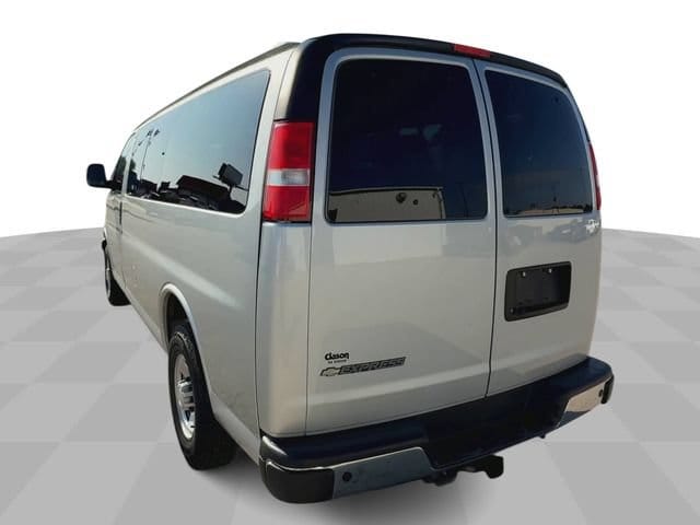 2023 Chevrolet Express Passenger LS - Photo 12