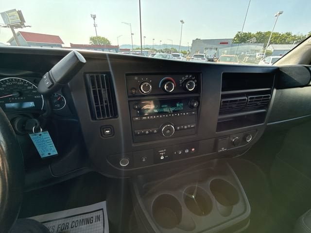 2023 Chevrolet Express Passenger LS - Photo 18