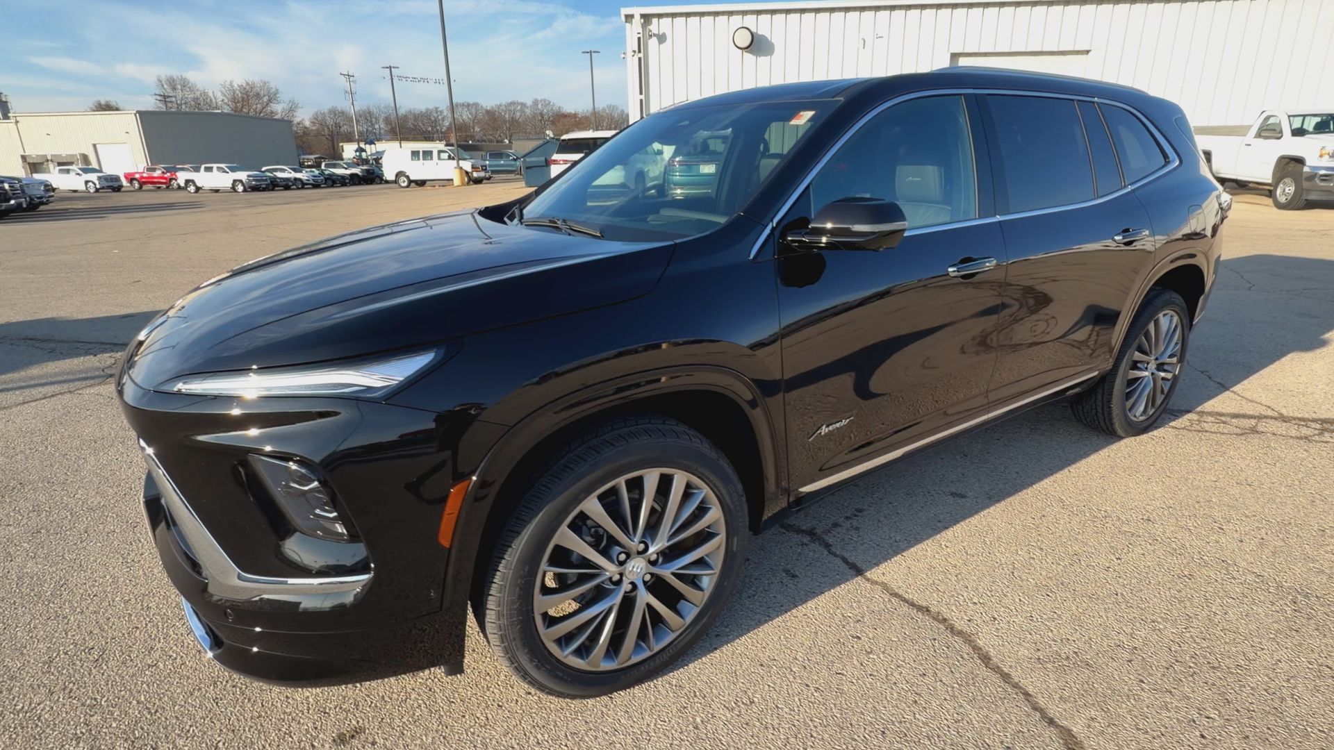 2026 Buick Enclave Avenir photo 2