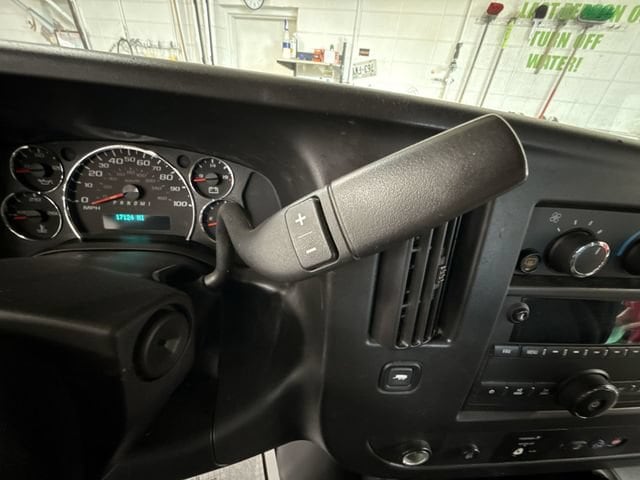 2023 Chevrolet Express Passenger LS - Photo 20