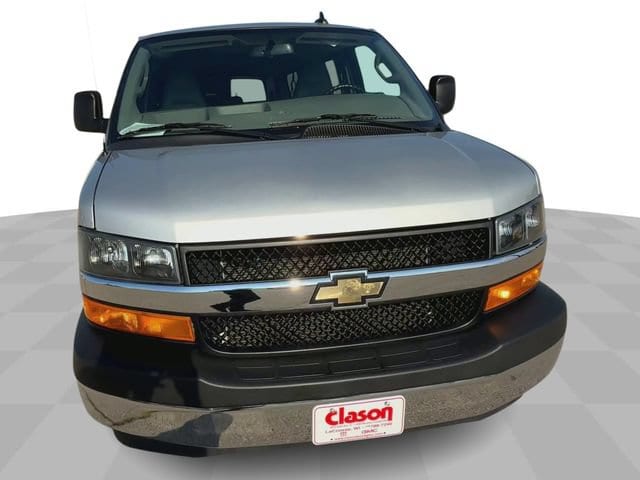 2023 Chevrolet Express Passenger LS - Photo 8
