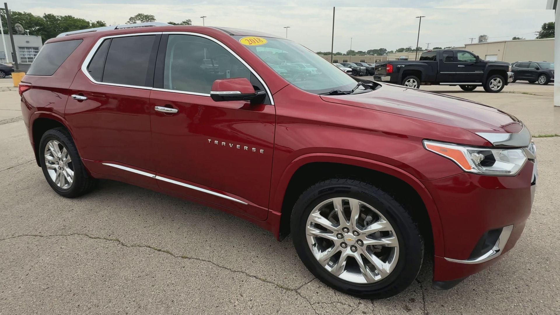 Used 2018 Chevrolet Traverse High Country with VIN 1GNEVKKW2JJ209750 for sale in La Crosse, WI