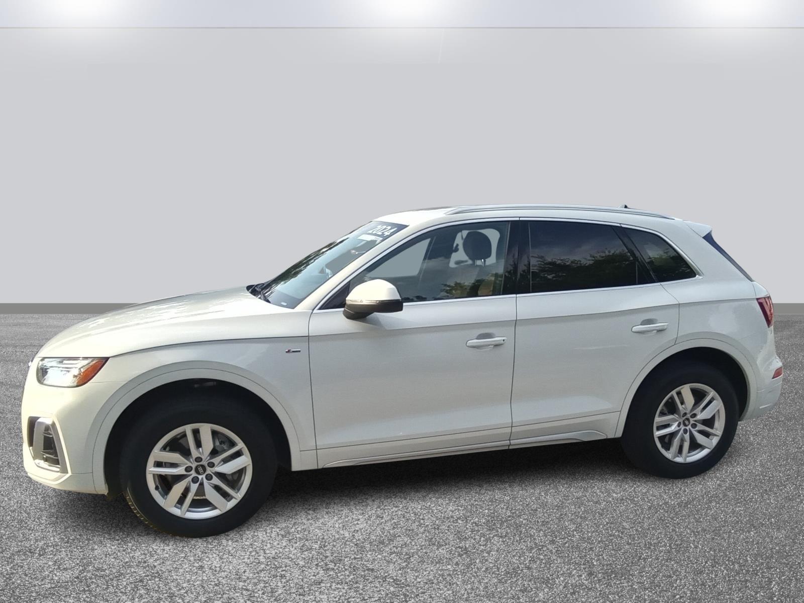 2024 Audi Q5 S line Premium photo 3