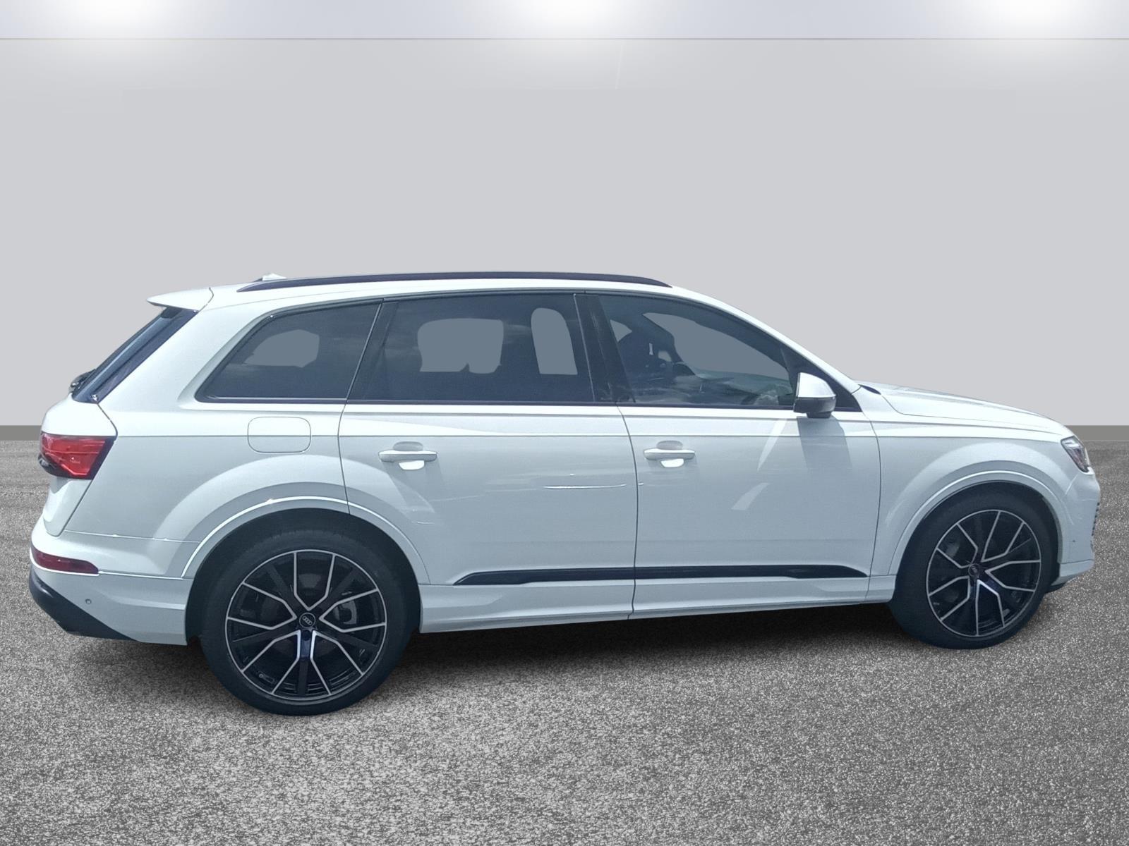 2025 Audi Q7 Prestige photo 4