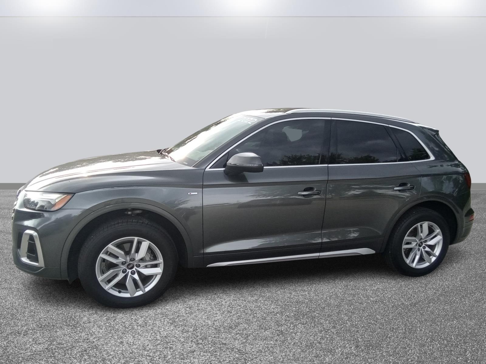 2022 Audi Q5 S line Premium photo 3