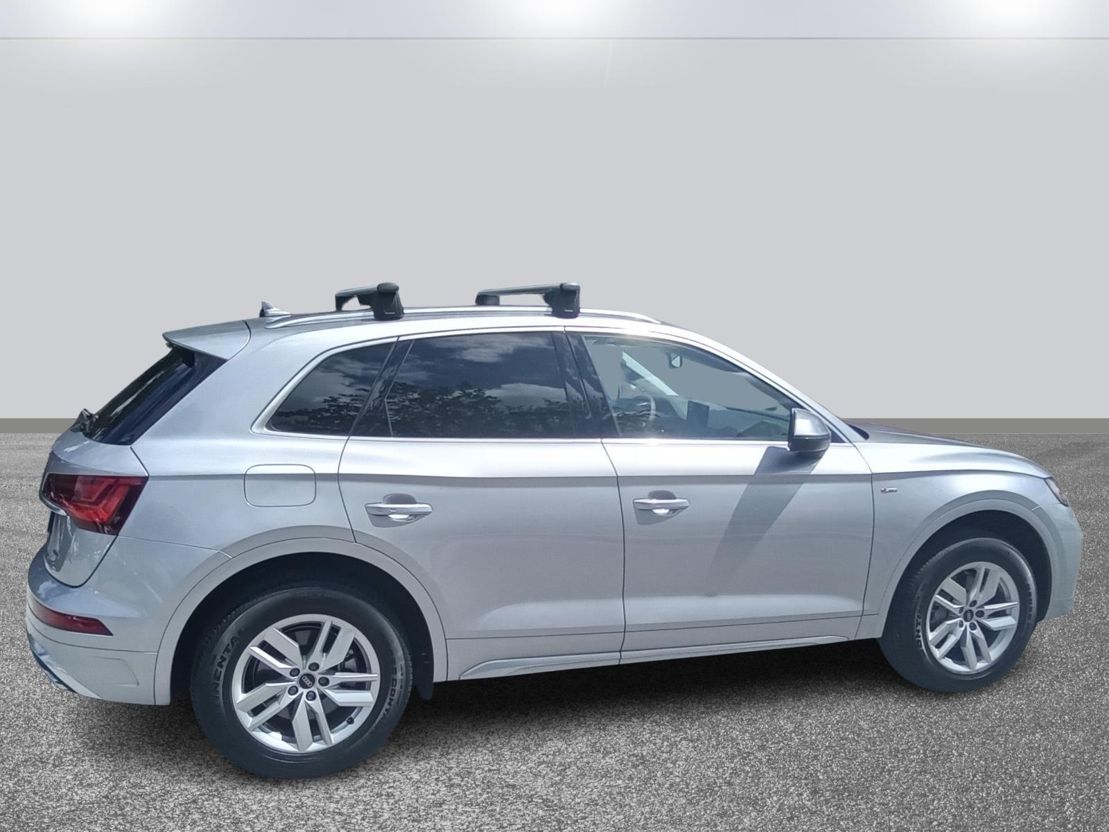 2022 Audi Q5 S line Premium photo 4