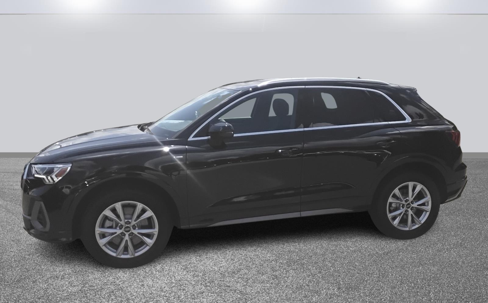 2025 Audi Q3 S line Premium photo 3