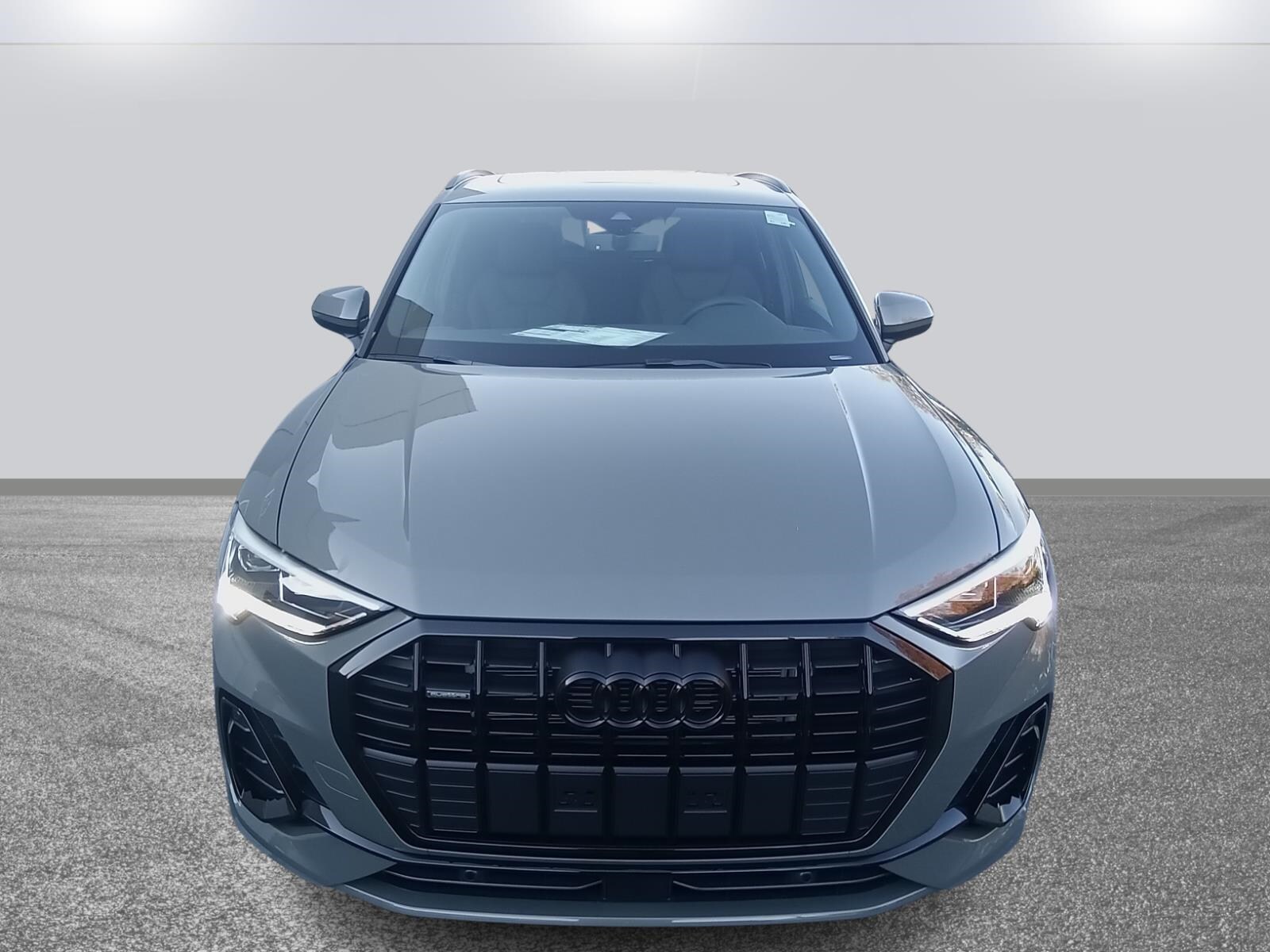 2025 Audi Q3 S line Premium photo 2
