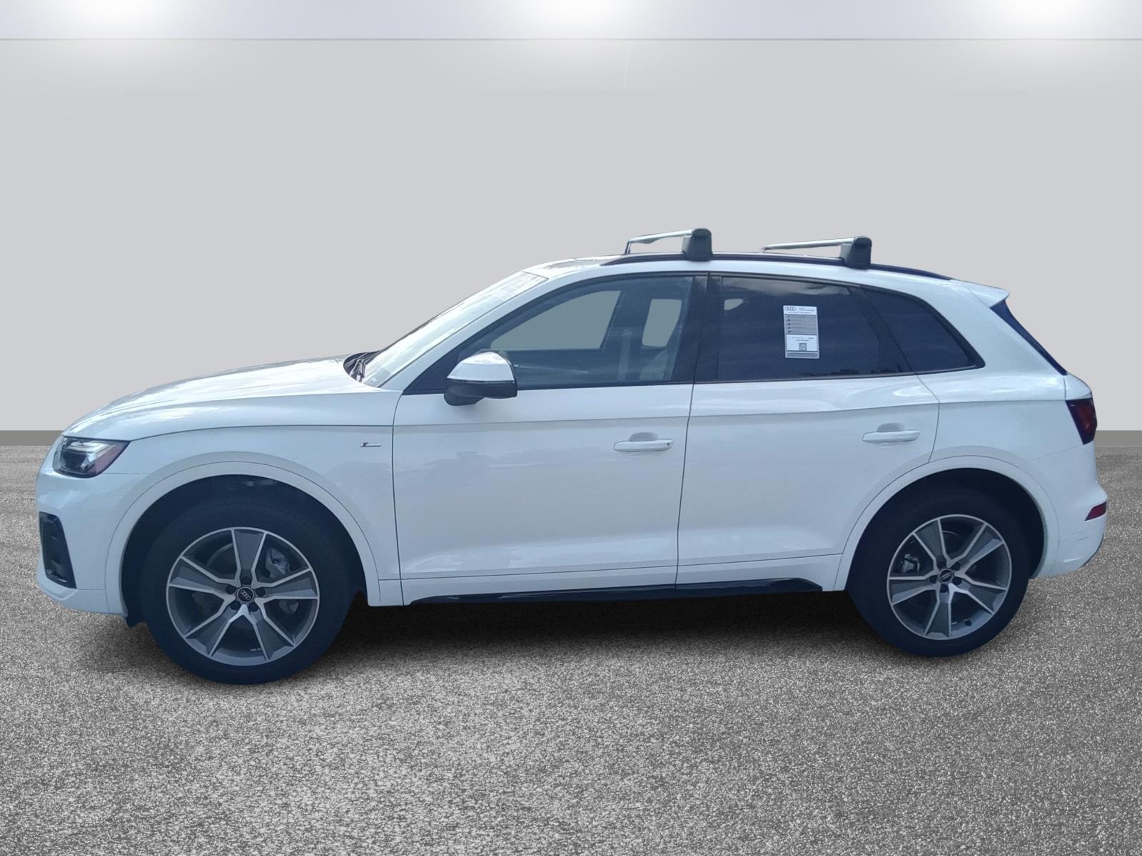 2025 Audi Q5 S line Premium photo 3
