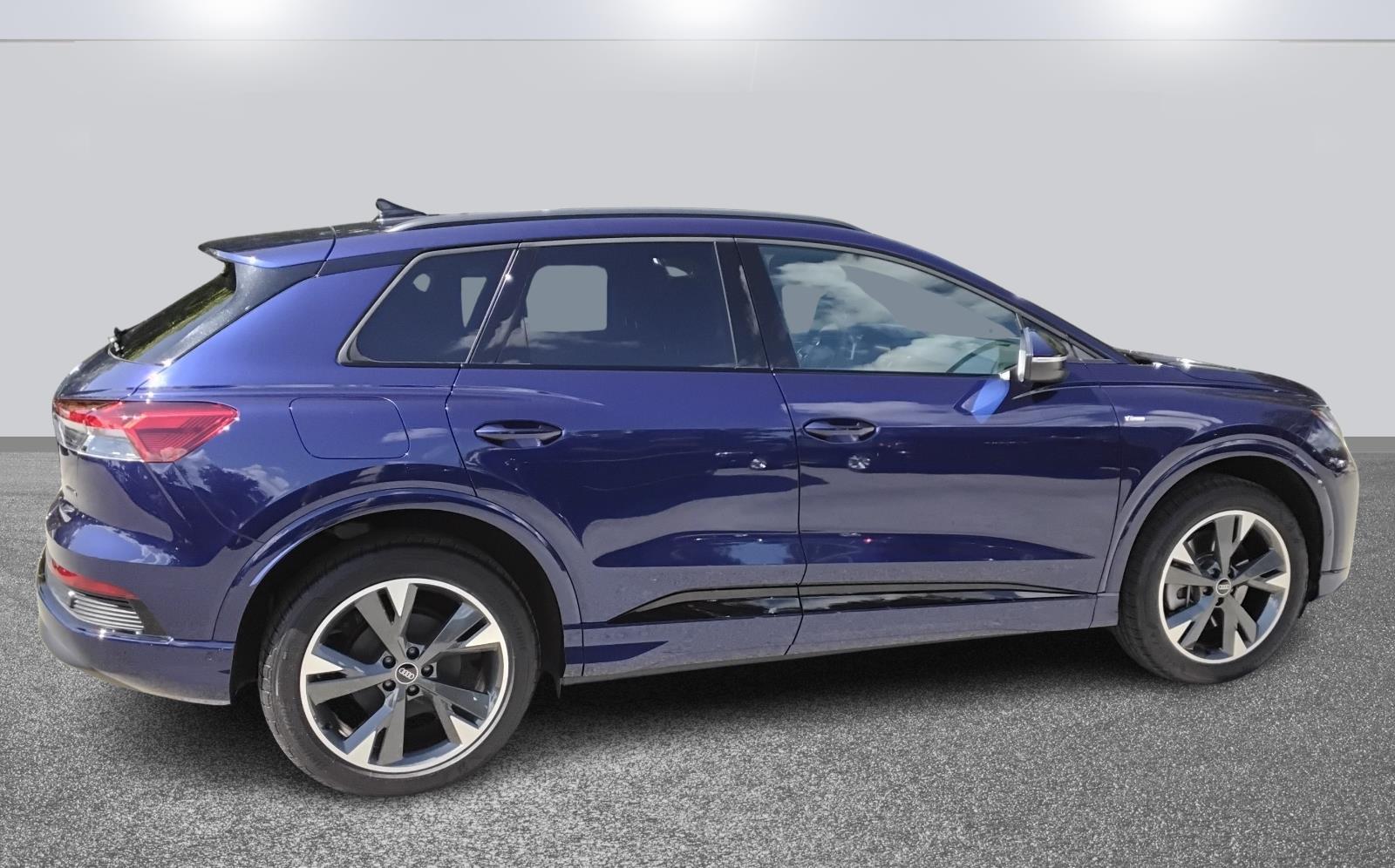 2023 Audi Q4 50 E-tron Premium Plus photo 4