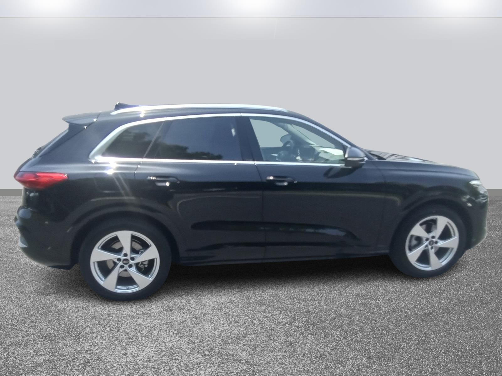 2025 Audi Q5 Premium Prestige photo 4