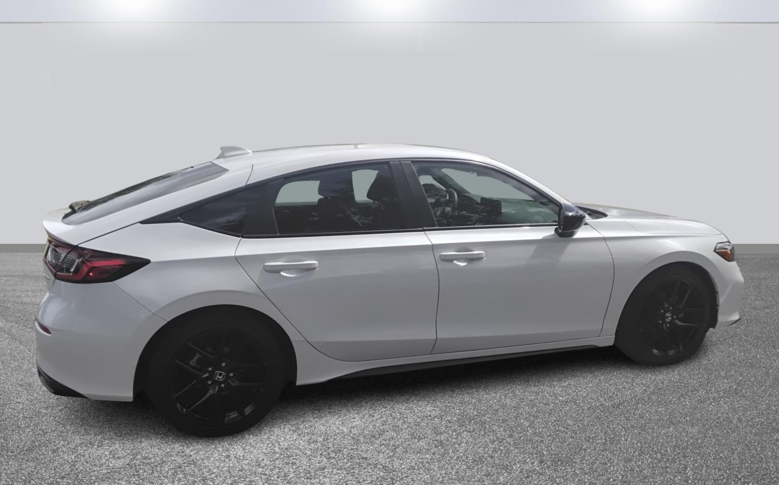 2025 Honda Civic Hatchback Sport photo 4