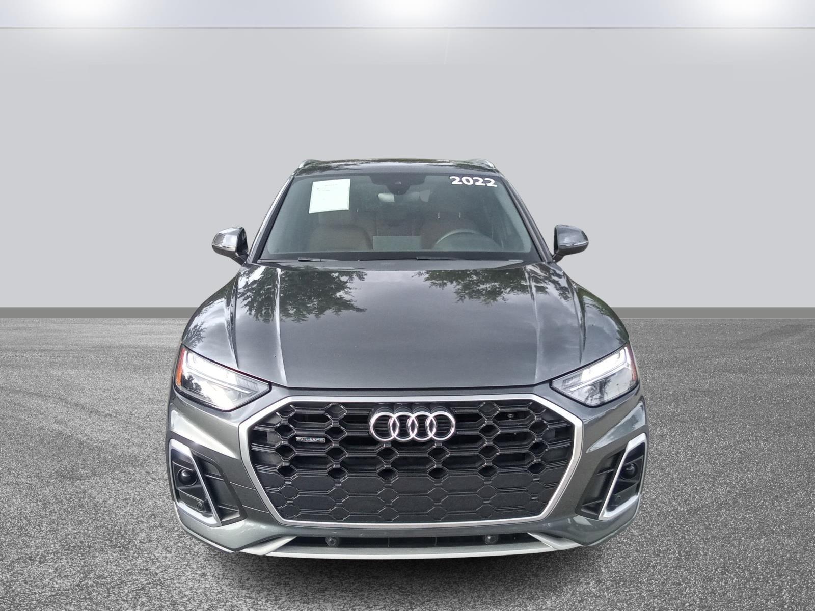 2022 Audi Q5 S line Premium photo 2