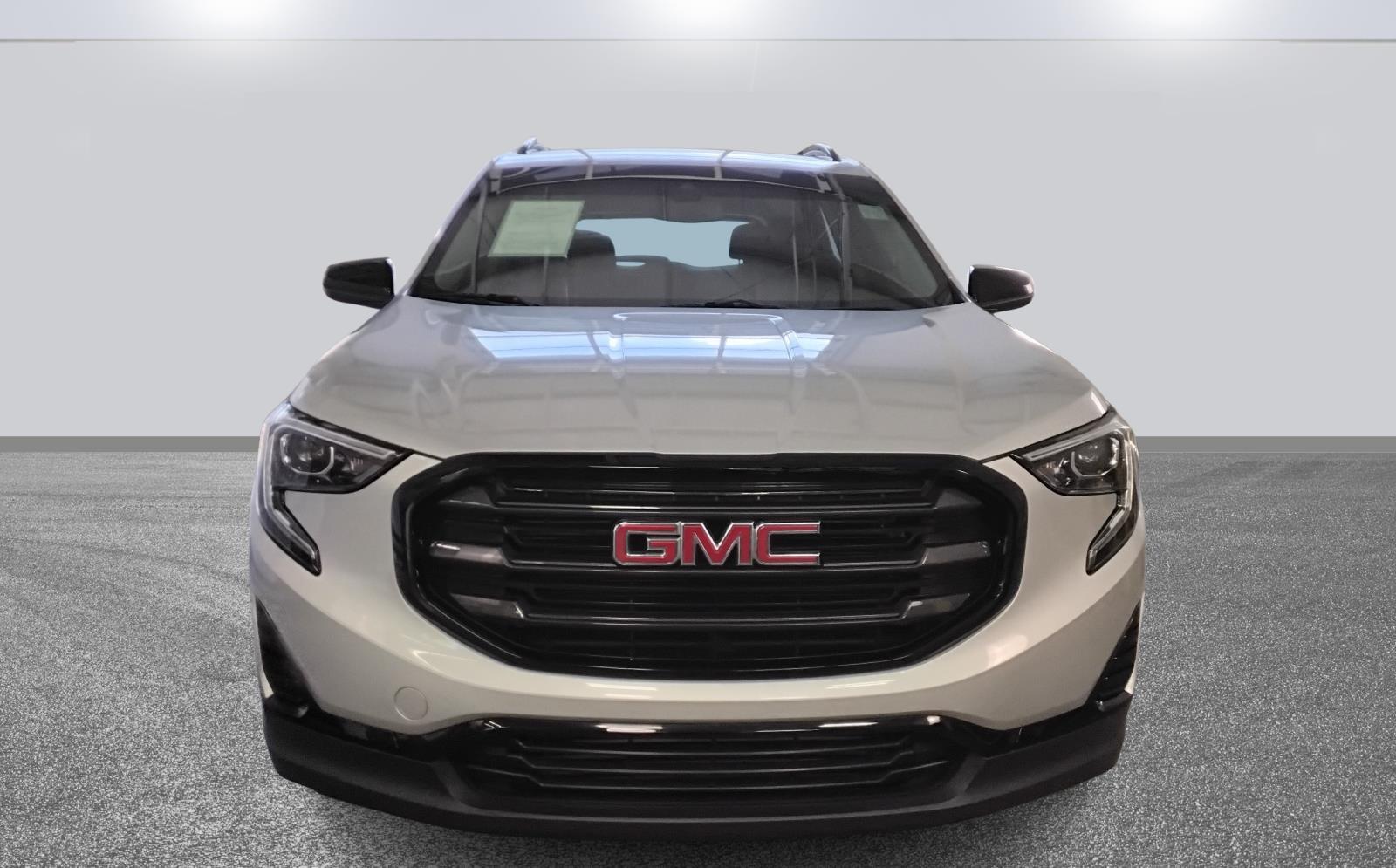 2021 Gmc Terrain SLE photo 2