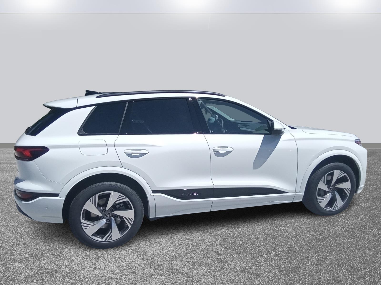 2025 Audi Q6 E-tron Premium Plus photo 4