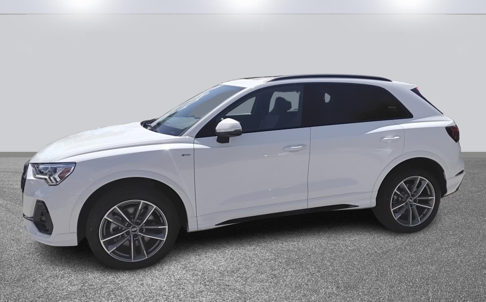 2025 Audi Q3 S line Premium photo 3