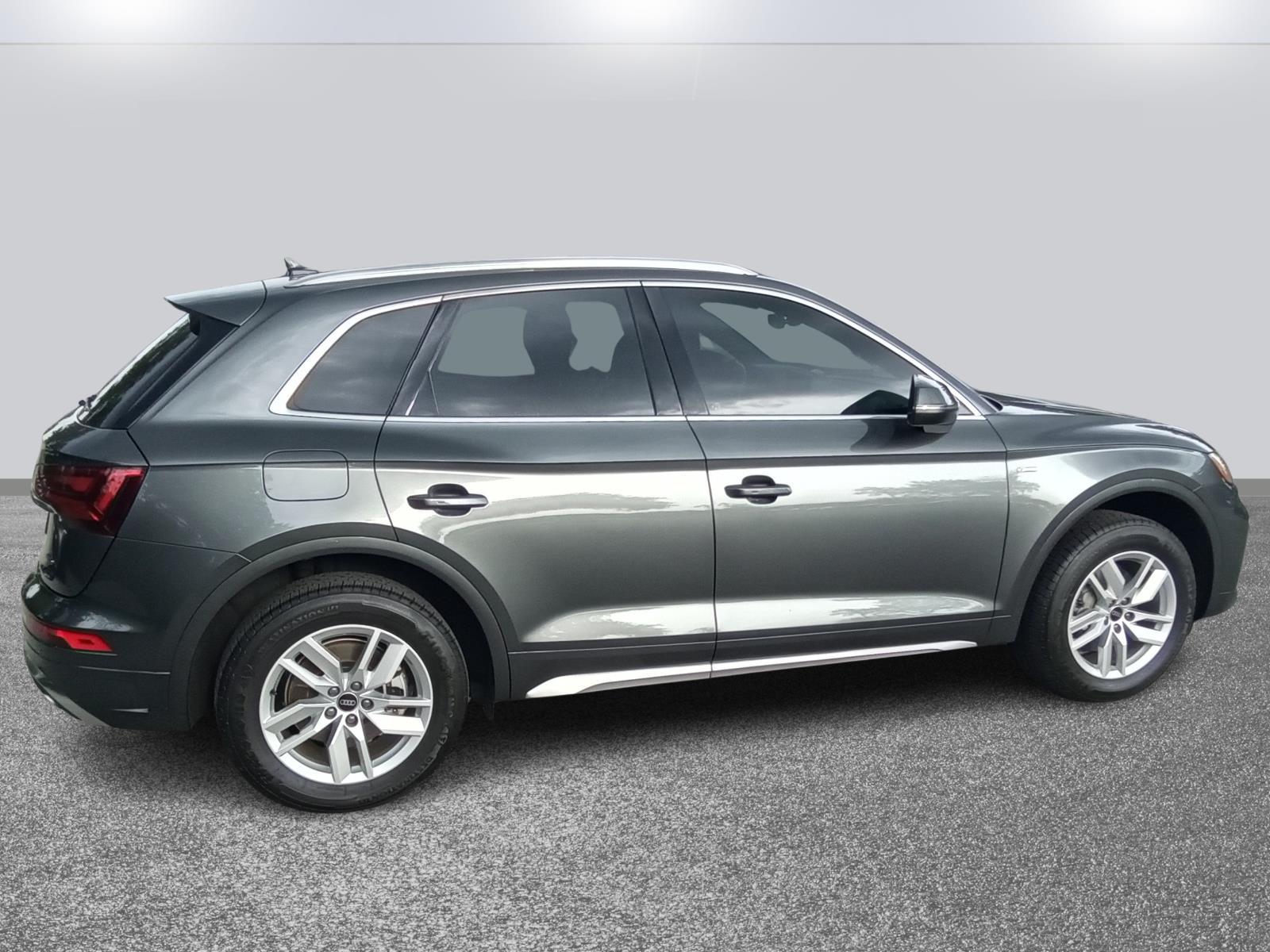 2022 Audi Q5 S line Premium photo 4