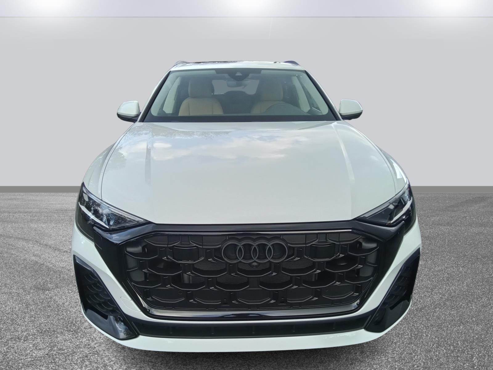 2025 Audi Q8 Premium Plus photo 2