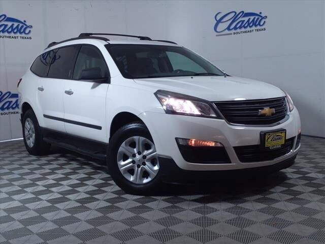 Used 2015 Chevrolet Traverse For Sale at Classic Kia VIN