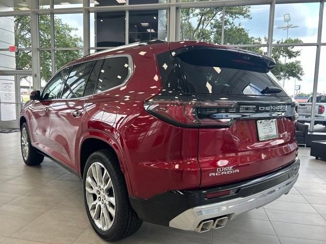 2026 GMC Acadia Denali - Photo 8
