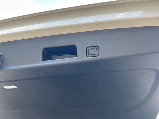 2026 Buick Enclave Preferred - Photo 14