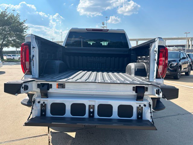 2026 GMC Sierra 1500 SLT - Photo 10