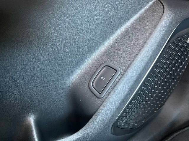 2026 Buick Enclave Preferred - Photo 19