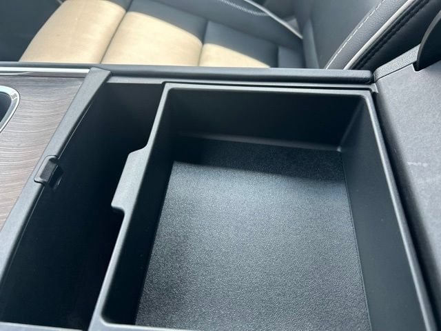 2026 GMC Acadia Denali - Photo 29