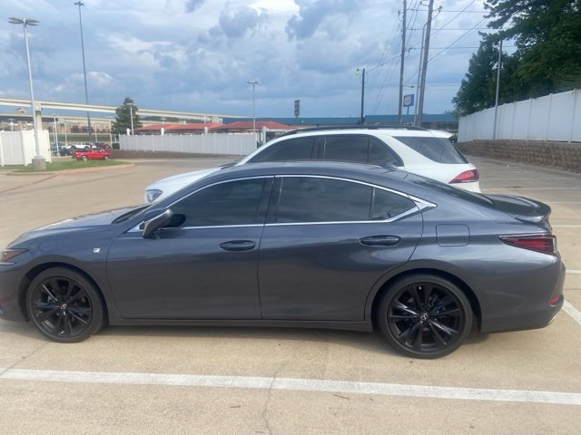 2022 Lexus ES 350 F SPORT photo 4