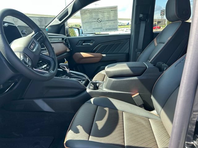 2026 GMC Canyon AT4 - Photo 35