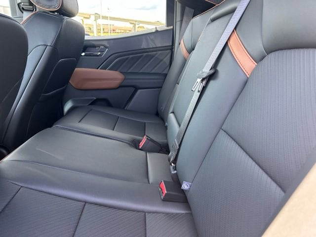 2026 GMC Canyon AT4 - Photo 39