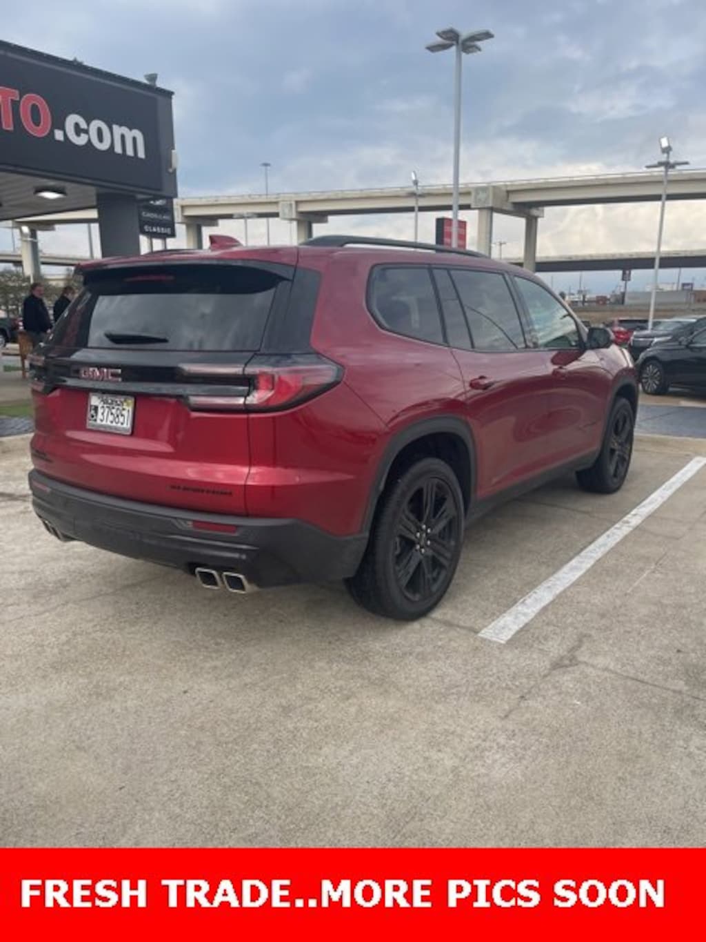 Used 2025 GMC Acadia Elevation SUV