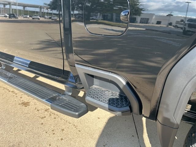 2026 GMC Sierra 2500HD SLT - Photo 7