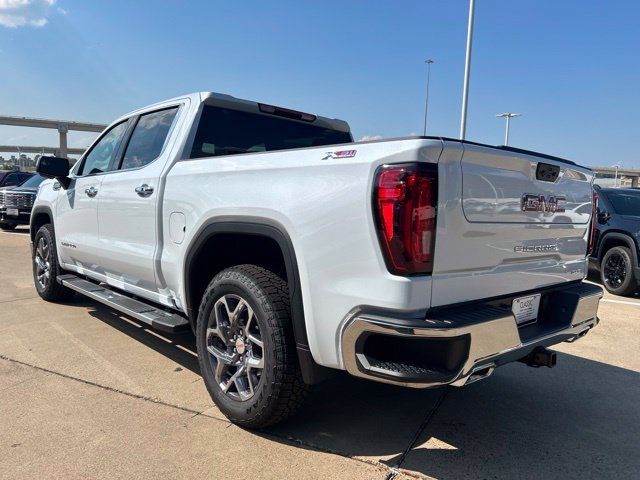 2026 GMC Sierra 1500 SLT - Photo 6