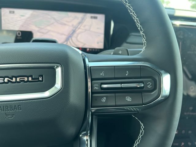 2026 GMC Acadia Denali - Photo 22