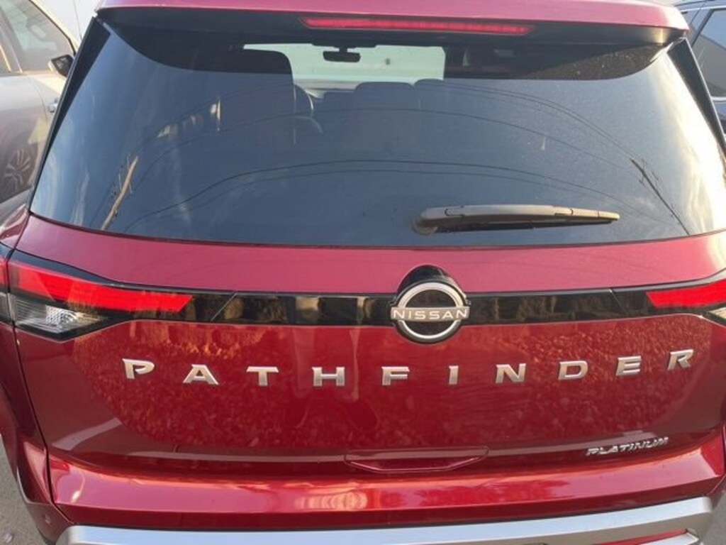 Used 2024 Nissan Pathfinder Platinum