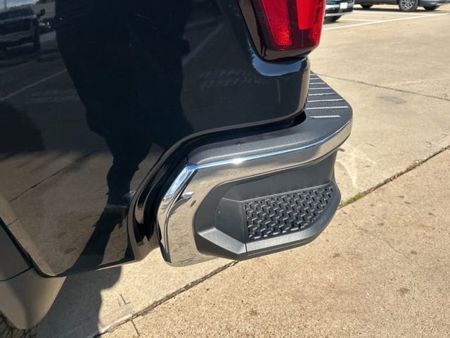 2026 GMC Sierra 2500HD SLT - Photo 8