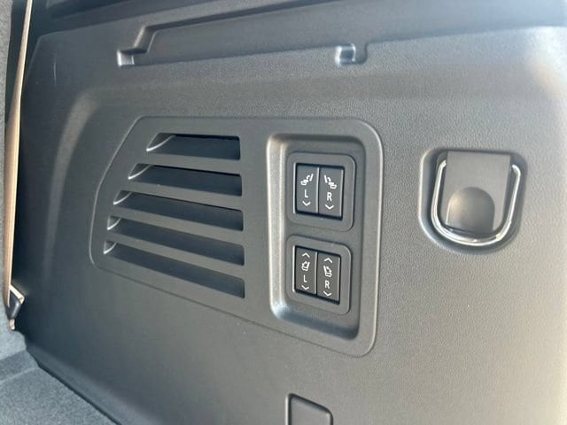 2026 Buick Enclave Preferred - Photo 10