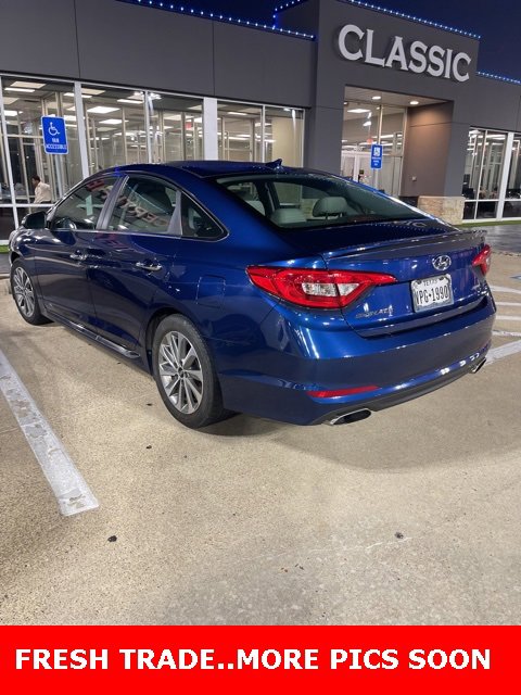 2016 Hyundai Sonata Base photo 2