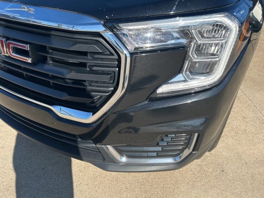 Used 2022 GMC Terrain SLE SUV