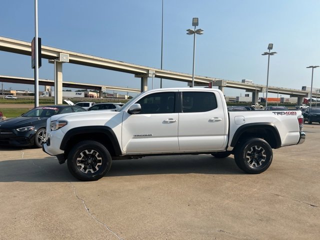 2022 Toyota Tacoma TRD Off-Road photo 4