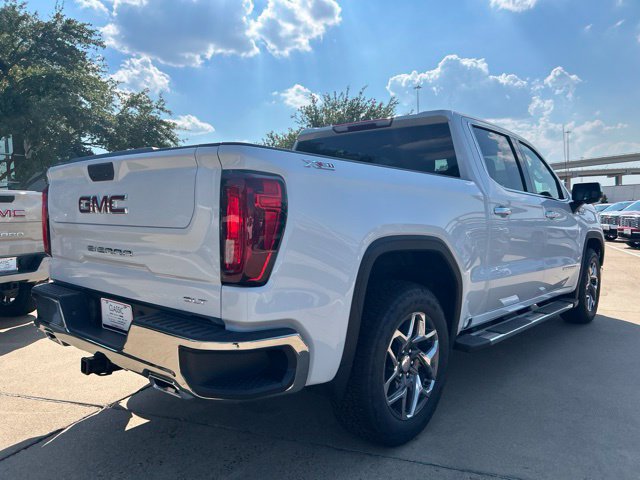2026 GMC Sierra 1500 SLT - Photo 11
