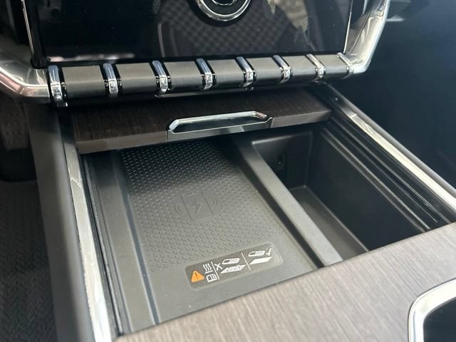 2026 GMC Acadia Denali - Photo 25