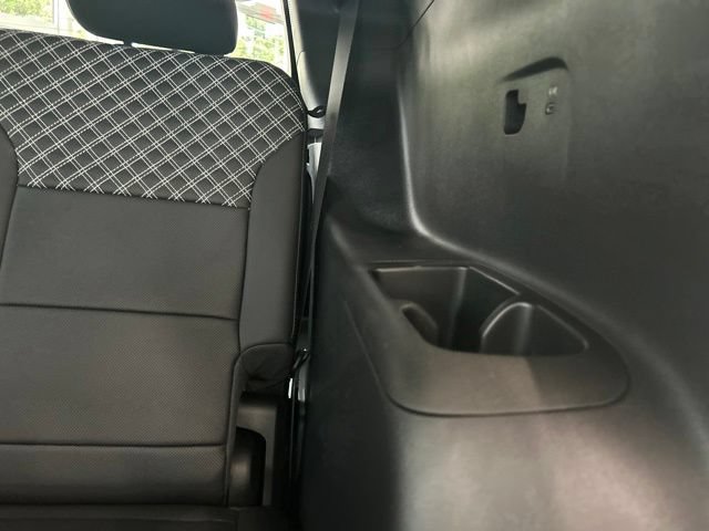 2026 GMC Acadia Denali - Photo 37