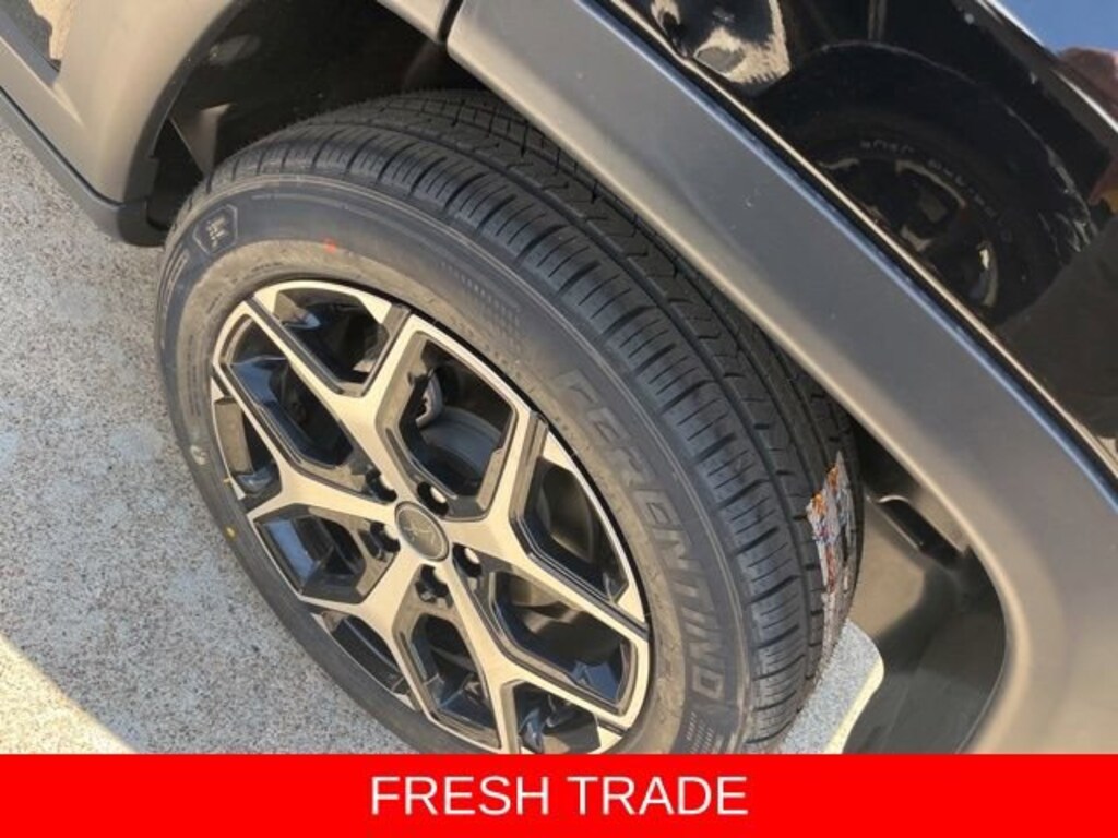Used 2025 Jeep Compass Limited