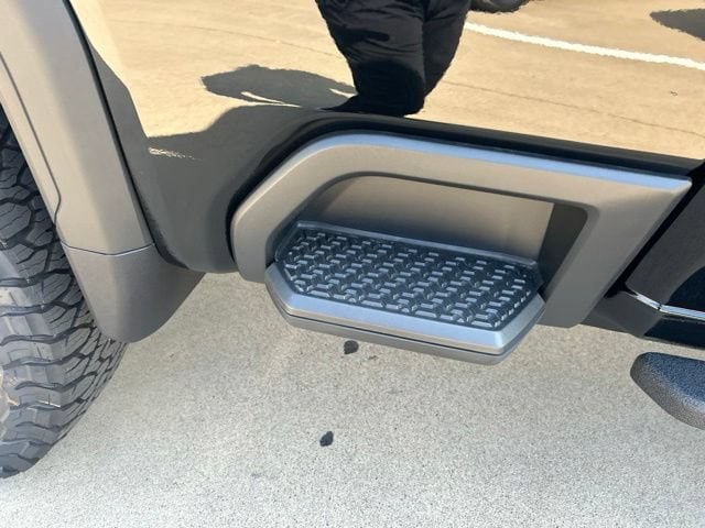 2026 GMC Sierra 2500HD AT4 - Photo 14