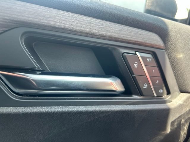 2026 GMC Acadia Denali - Photo 17