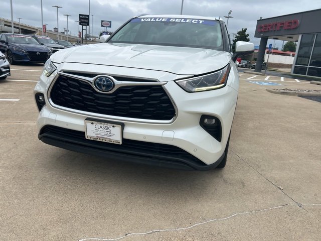 2021 Toyota Highlander Hybrid Limited photo 3