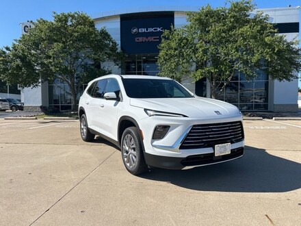 2025 Buick Enclave Preferred SUV