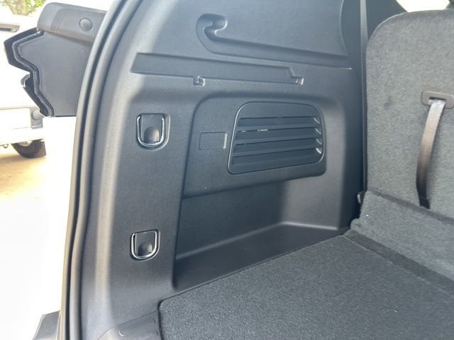 2026 Buick Enclave Preferred - Photo 13